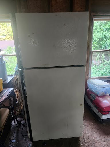 Upstairs Appliance Removal in Holbrook, NY – Stove, Refrigerator & AC Unit Pickup (June 6) fridge